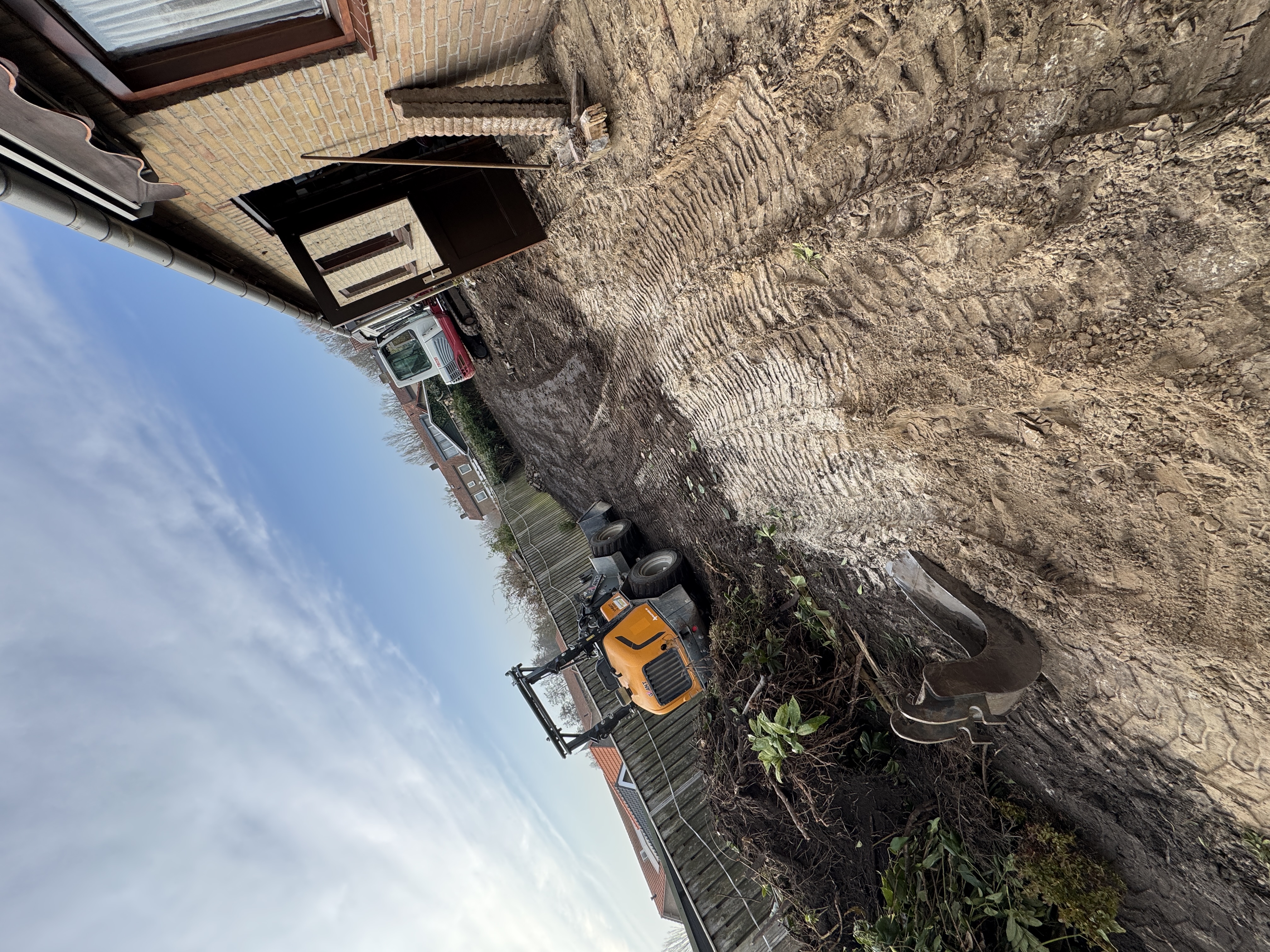 Opschonen en voorbereiden tuin - Tuinaanleg project foto