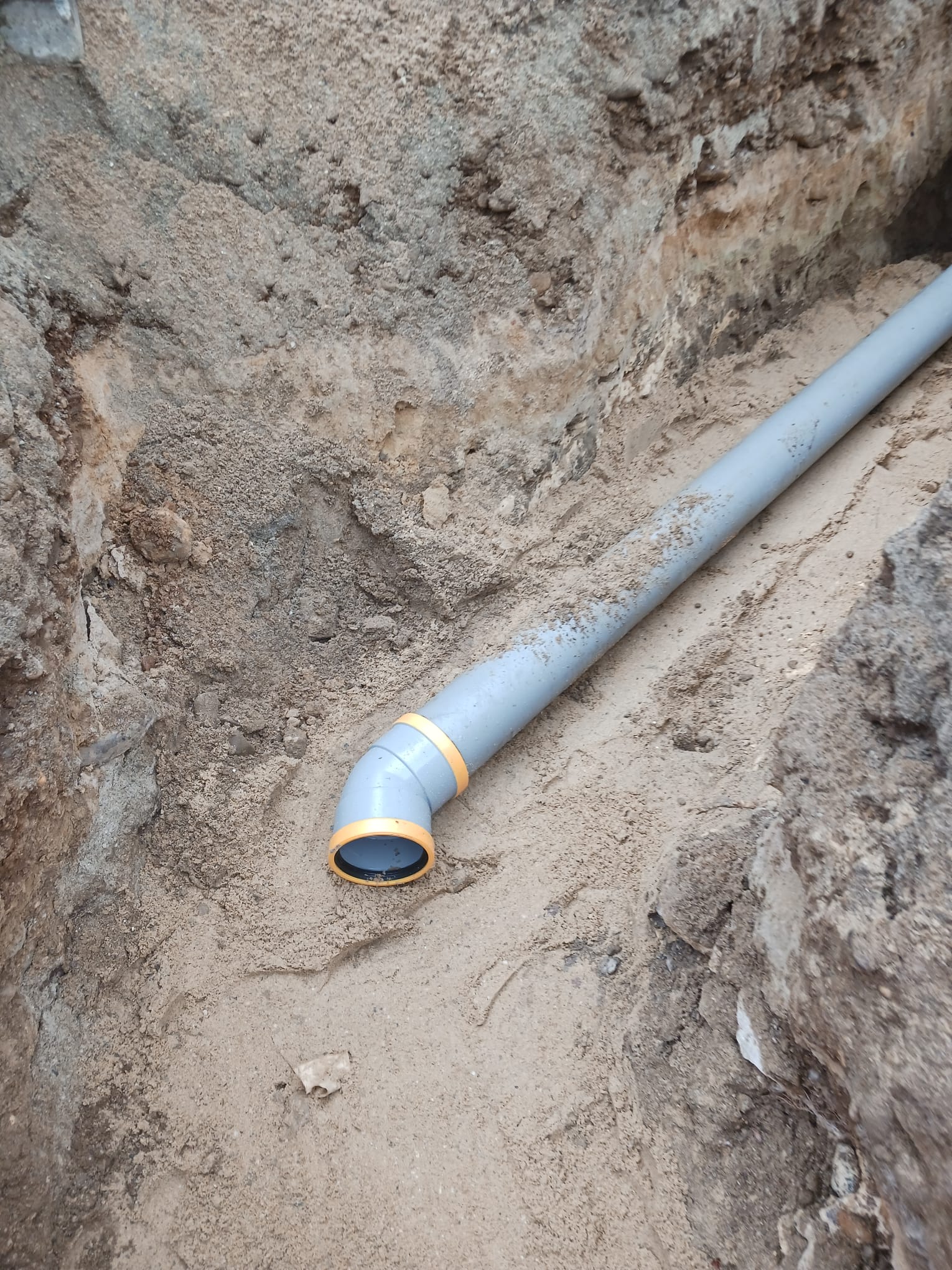 Vervangen kolk en aansluiting gemeente - Riolering project foto