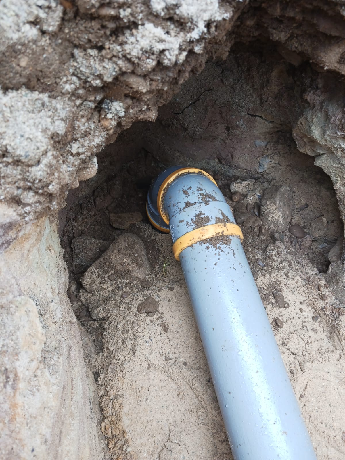 Vervangen kolk en aansluiting gemeente - Riolering project foto