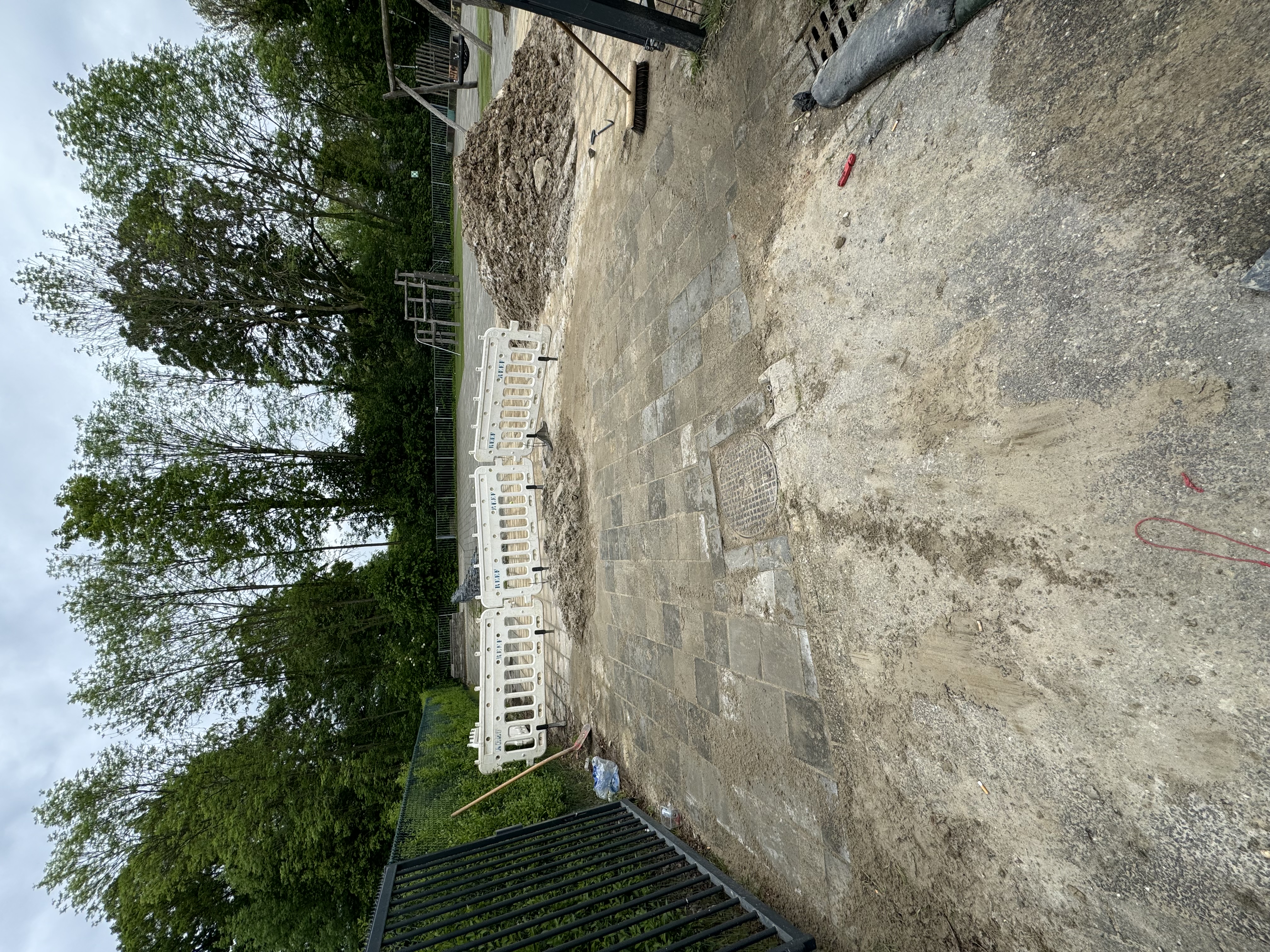 Volledige potrenovatie - Riolering project foto