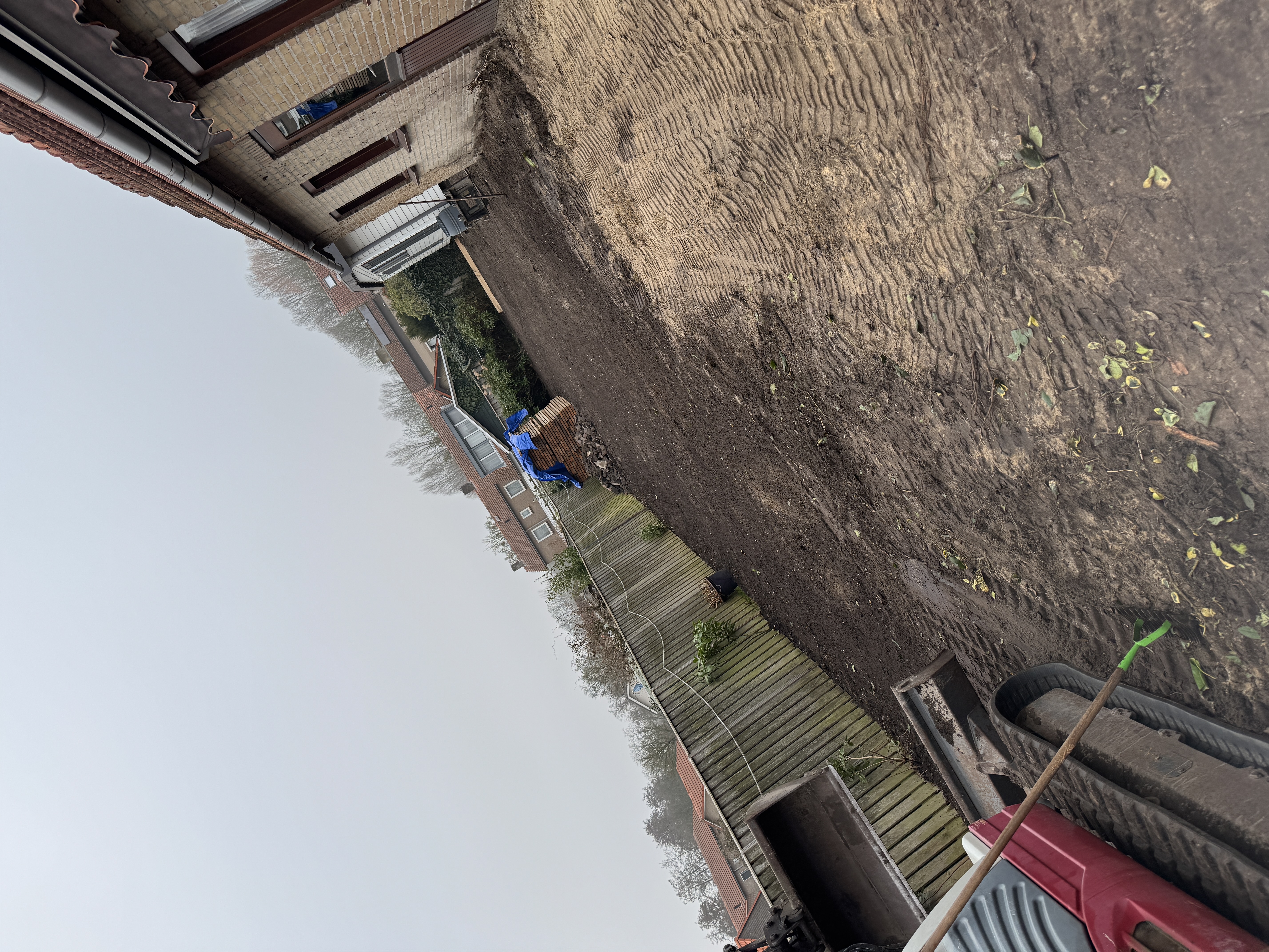 Opschonen en voorbereiden tuin - Tuinaanleg project foto